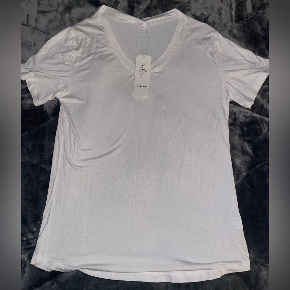 White shirt sleeve tee shirt with tag size S